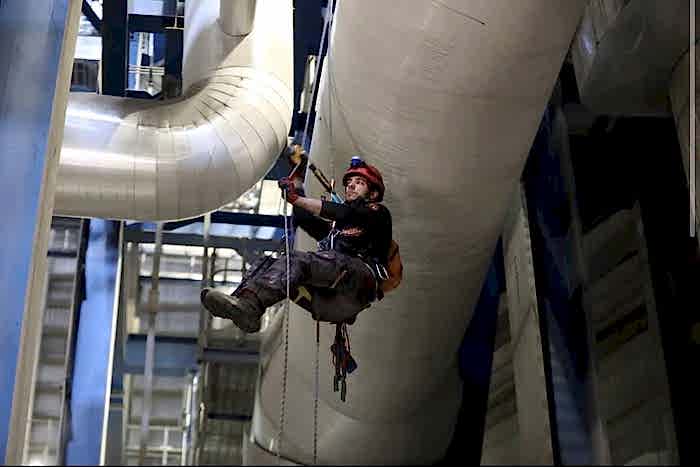  Dış cephe cam temizliği, İç mekan cephe temizliği, Çelik konstrüksiyon temizliği, Çimento baca temizliği, enerji sektörü  cüruf ve baca temizliği, Yakıt tankı temizliği, LED montajı, Tabela asma ve söküm, Bayrak asma, AVM iç ve dış süsleme, İç mekan avize asma, Kule vinç projektör montaj, Dış cephe sıva ve boya, Dış cephe silikon, Yalıtım ve montolama, Cam montaj, Kompozıt tamir ve montaj, Kanat temizliği, kanat toz temizliği, kanat kimyasal temizlik, kanatkuş atıkları temizliği, Kanat tamiri, Kaset sistem, düşme ve durma özelliklerine sahip ağ kurulumu,  Konveksiyonel sistem, Dikey kapama ağı, Balkon kapama ağı, Şaft ve asansör boşluk kapama, Havuz kapama, Tahribatsız muayene, Kaynak ve taşlama, köprülerde ve viyadüklerde bakım onarım ve hasar tespit çalışmaları, Petrol ve platform sahalarında torklama, Gemi ve çelik yapılarda pas döküm, taşlama ve boyama işlemleri, Yamaç örtüleme sistemleri (düşme tehlikesi olan taş ve kaya parçalarının çevresinde bulunan yaşam veya üretim faaliyetleri yürüten yapılara zarar vermemesi için kullanılan önlemler), Tehlikeli konumda bulunan kayalıkların kontrollü şekilde patlatılması, ekolojik patlatma, Şev stabilizasyonu, endüstriyel dağcılık, iple erişim, endütriyel temizlik