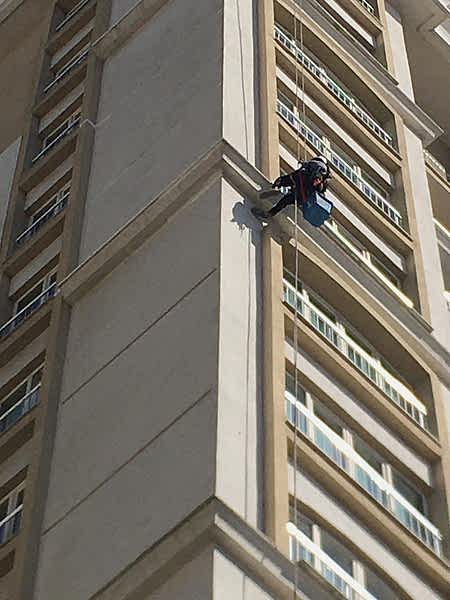  Dış cephe cam temizliği, İç mekan cephe temizliği, Çelik konstrüksiyon temizliği, Çimento baca temizliği, enerji sektörü  cüruf ve baca temizliği, Yakıt tankı temizliği, LED montajı, Tabela asma ve söküm, Bayrak asma, AVM iç ve dış süsleme, İç mekan avize asma, Kule vinç projektör montaj, Dış cephe sıva ve boya, Dış cephe silikon, Yalıtım ve montolama, Cam montaj, Kompozıt tamir ve montaj, Kanat temizliği, kanat toz temizliği, kanat kimyasal temizlik, kanatkuş atıkları temizliği, Kanat tamiri, Kaset sistem, düşme ve durma özelliklerine sahip ağ kurulumu,  Konveksiyonel sistem, Dikey kapama ağı, Balkon kapama ağı, Şaft ve asansör boşluk kapama, Havuz kapama, Tahribatsız muayene, Kaynak ve taşlama, köprülerde ve viyadüklerde bakım onarım ve hasar tespit çalışmaları, Petrol ve platform sahalarında torklama, Gemi ve çelik yapılarda pas döküm, taşlama ve boyama işlemleri, Yamaç örtüleme sistemleri (düşme tehlikesi olan taş ve kaya parçalarının çevresinde bulunan yaşam veya üretim faaliyetleri yürüten yapılara zarar vermemesi için kullanılan önlemler), Tehlikeli konumda bulunan kayalıkların kontrollü şekilde patlatılması, ekolojik patlatma, Şev stabilizasyonu, endüstriyel dağcılık, iple erişim, endütriyel temizlik