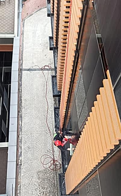  Dış cephe cam temizliği, İç mekan cephe temizliği, Çelik konstrüksiyon temizliği, Çimento baca temizliği, enerji sektörü  cüruf ve baca temizliği, Yakıt tankı temizliği, LED montajı, Tabela asma ve söküm, Bayrak asma, AVM iç ve dış süsleme, İç mekan avize asma, Kule vinç projektör montaj, Dış cephe sıva ve boya, Dış cephe silikon, Yalıtım ve montolama, Cam montaj, Kompozıt tamir ve montaj, Kanat temizliği, kanat toz temizliği, kanat kimyasal temizlik, kanatkuş atıkları temizliği, Kanat tamiri, Kaset sistem, düşme ve durma özelliklerine sahip ağ kurulumu,  Konveksiyonel sistem, Dikey kapama ağı, Balkon kapama ağı, Şaft ve asansör boşluk kapama, Havuz kapama, Tahribatsız muayene, Kaynak ve taşlama, köprülerde ve viyadüklerde bakım onarım ve hasar tespit çalışmaları, Petrol ve platform sahalarında torklama, Gemi ve çelik yapılarda pas döküm, taşlama ve boyama işlemleri, Yamaç örtüleme sistemleri (düşme tehlikesi olan taş ve kaya parçalarının çevresinde bulunan yaşam veya üretim faaliyetleri yürüten yapılara zarar vermemesi için kullanılan önlemler), Tehlikeli konumda bulunan kayalıkların kontrollü şekilde patlatılması, ekolojik patlatma, Şev stabilizasyonu, endüstriyel dağcılık, iple erişim, endütriyel temizlik