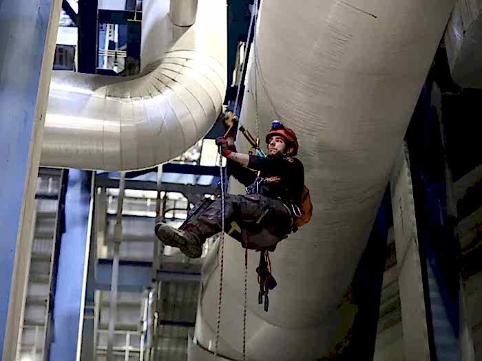 endüstriyel hizmetler, endüstriyel dağcı, endüstriyel  hizmetleri, Endüstriyel İple Erişim, Tahribatsız muayene, Kaynak ve taşlama, Tünel köprülerde ve viyadüklerde bakım onarım ve hasar tespit çalışmaları,Maden, petrol ve platform sahalarında torklama (sıkma), Gemi ve çelik yapılarda pas döküm, taşlama ve boyama işlemleri, Telekomünikasyon & Enerji Sektörü Kurulum Bakım Onarım
