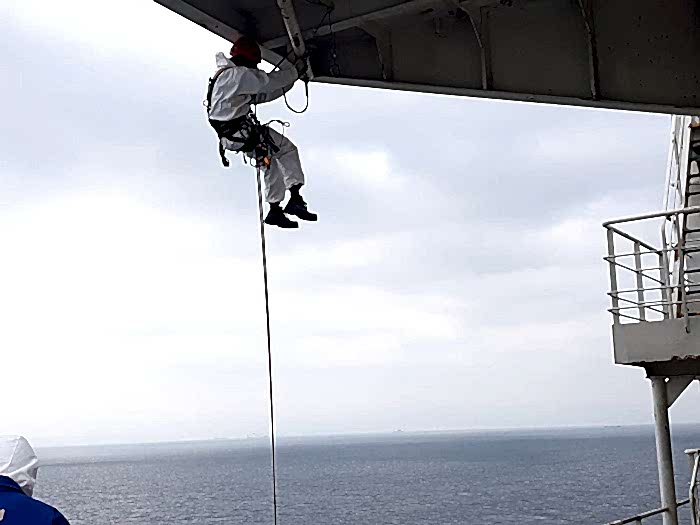 endüstriyel hizmetler, endüstriyel dağcı, endüstriyel  hizmetleri, Endüstriyel İple Erişim, Tahribatsız muayene, Kaynak ve taşlama, Tünel köprülerde ve viyadüklerde bakım onarım ve hasar tespit çalışmaları,Maden, petrol ve platform sahalarında torklama (sıkma), Gemi ve çelik yapılarda pas döküm, taşlama ve boyama işlemleri, Telekomünikasyon & Enerji Sektörü Kurulum Bakım Onarım