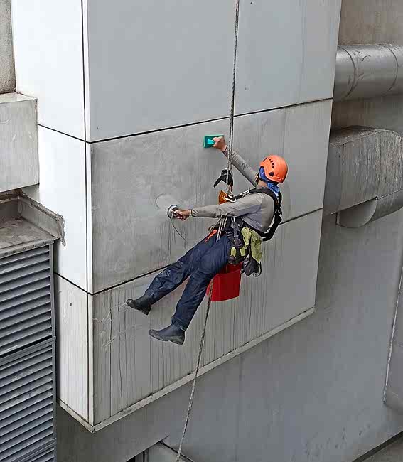 Dış cephe cam temizliği, İç mekan cephe temizliği, Çelik konstrüksiyon temizliği, Çimento ve enerji sektöründe cüruf ve baca temizliği, Yakıt tankı temizliği, Dış Cephe Temizliği, Endüstriyel Tesis Temizliği, Yüksek Yapı İple Erişim Temizlik, Cam Tavan Temizliği, fabrika temizliği, sanayi tesisi temizliği, rüzgar türbini temizliği