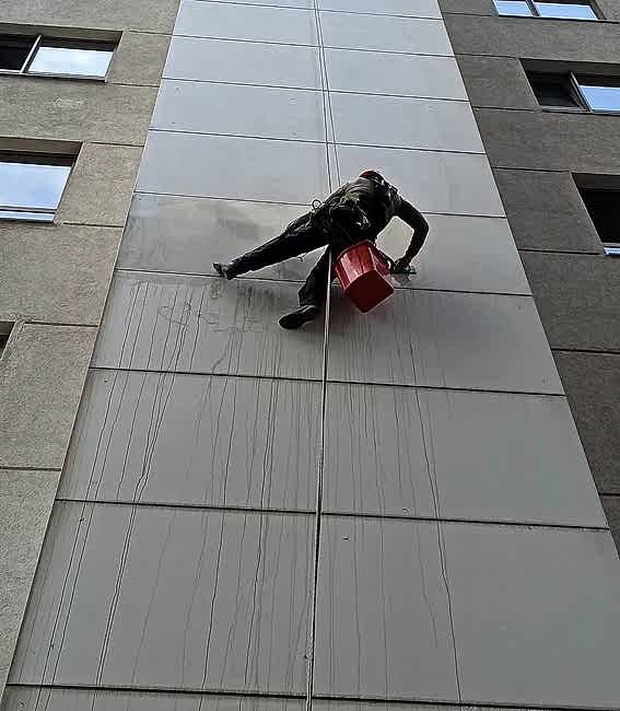 Dış cephe cam temizliği, İç mekan cephe temizliği, Çelik konstrüksiyon temizliği, Çimento ve enerji sektöründe cüruf ve baca temizliği, Yakıt tankı temizliği, Dış Cephe Temizliği, Endüstriyel Tesis Temizliği, Yüksek Yapı İple Erişim Temizlik, Cam Tavan Temizliği, fabrika temizliği, sanayi tesisi temizliği, rüzgar türbini temizliği