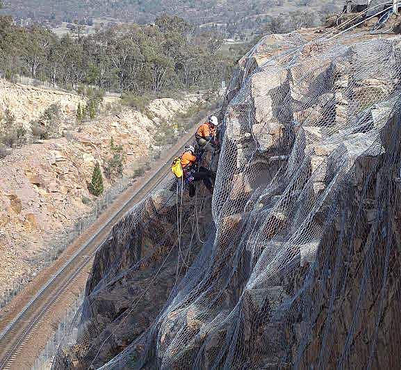 İple Erişim, Endüstriyel Hizmetler, endüstriyel temizlik, endüstriyel dağcı, endüstriyel dağcılık hizmetleri, iple erişim şirketleri